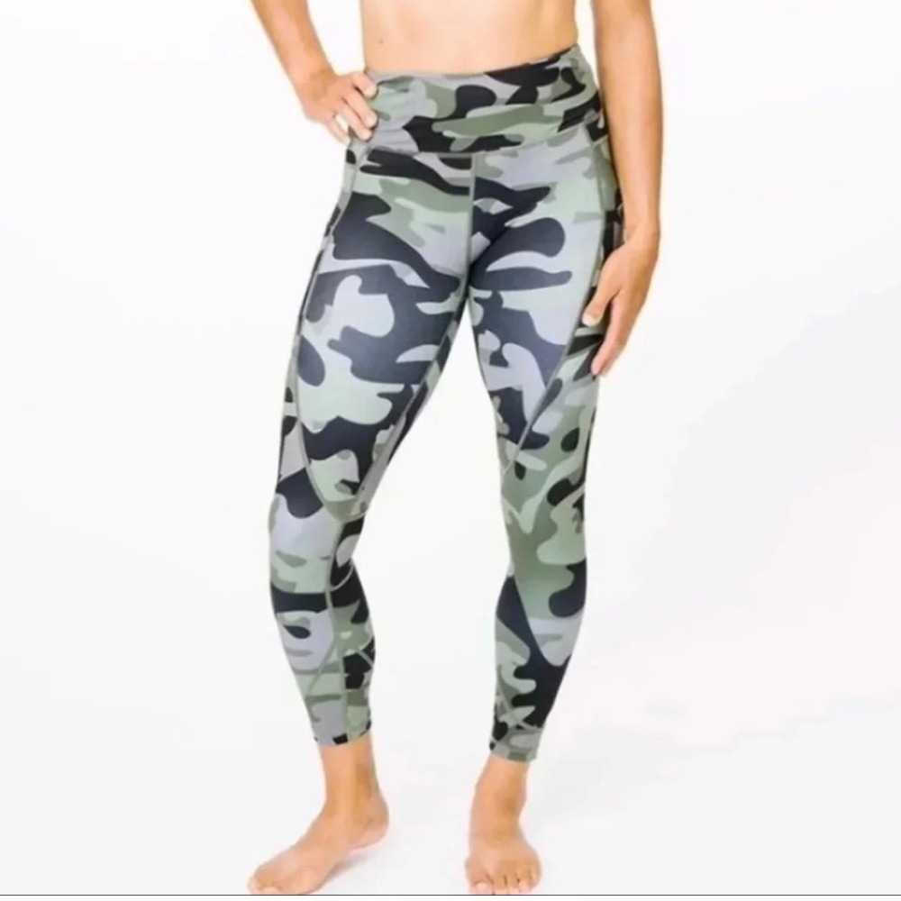 Zyia Active leggings camo